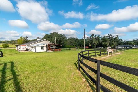 Tiny photo for 11851 SW 38th Street, Ocala, FL 34481 (MLS # OM711661)