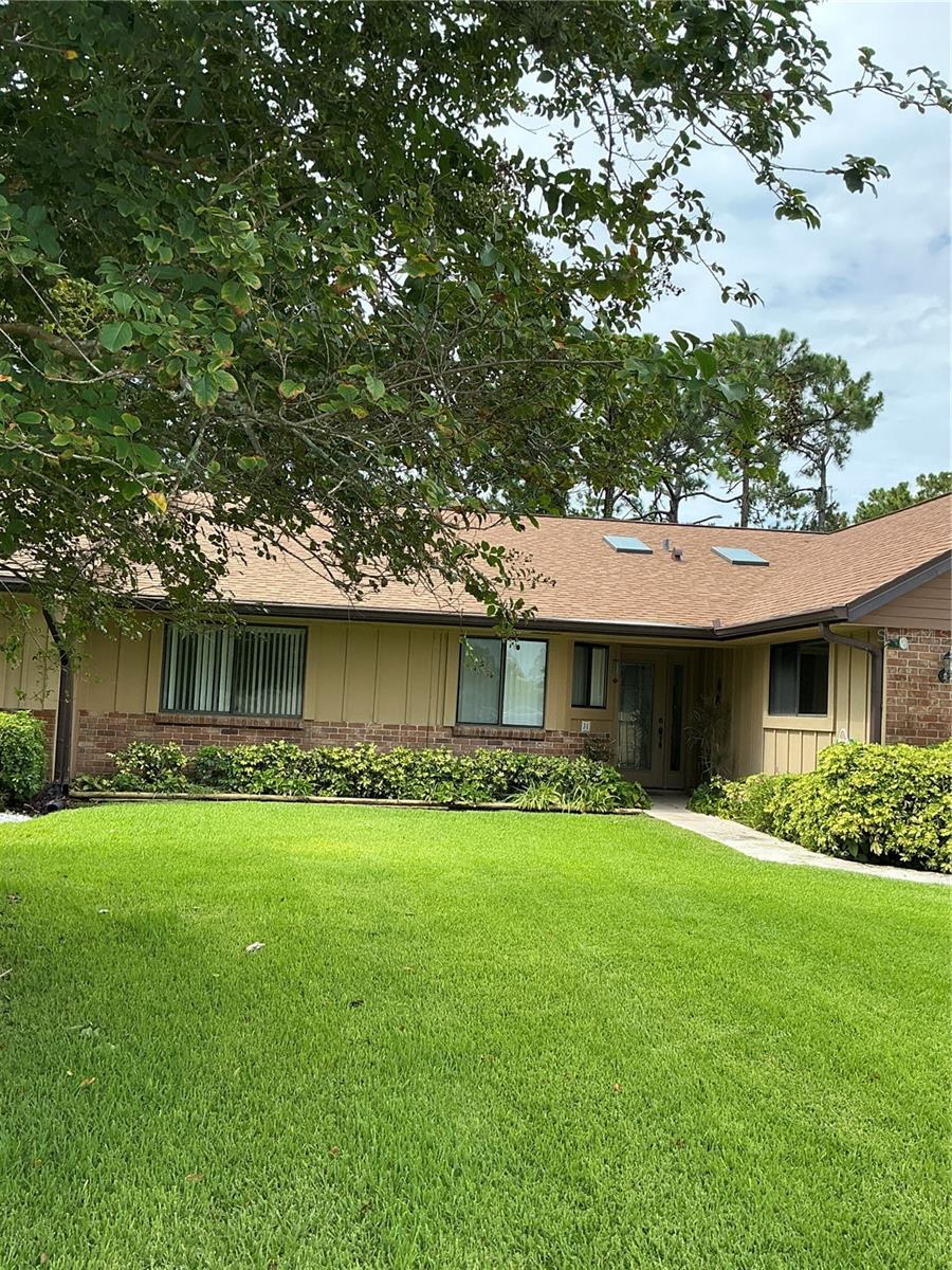 31 LAKE FAIRGREEN CIRCLE