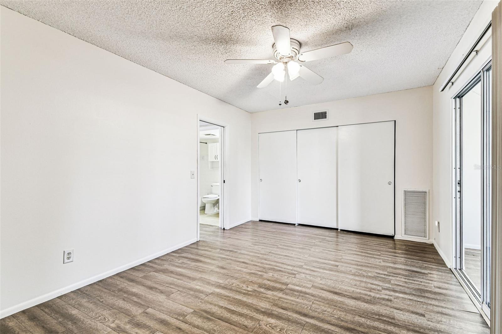 ON TOP OF THE WORLD - Residential