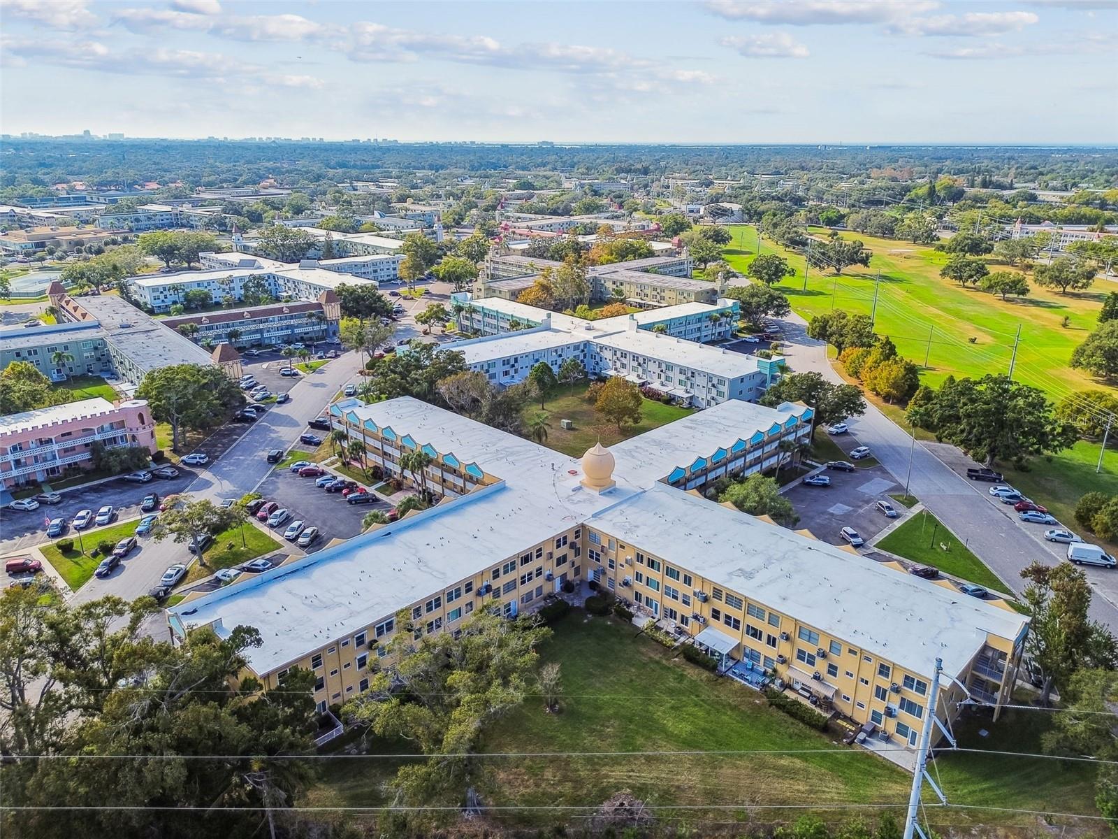 ON TOP OF THE WORLD - Residential