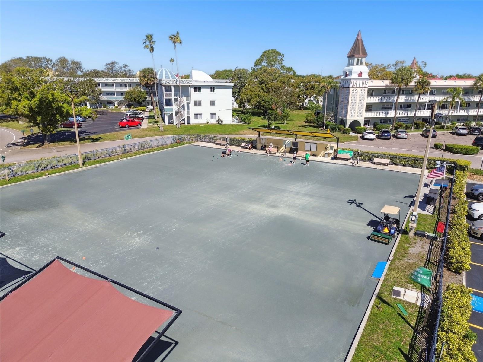 ON TOP OF THE WORLD - Residential