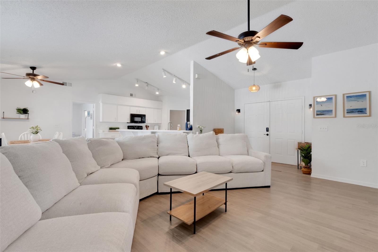 7642 HABERSHAM DRIVE