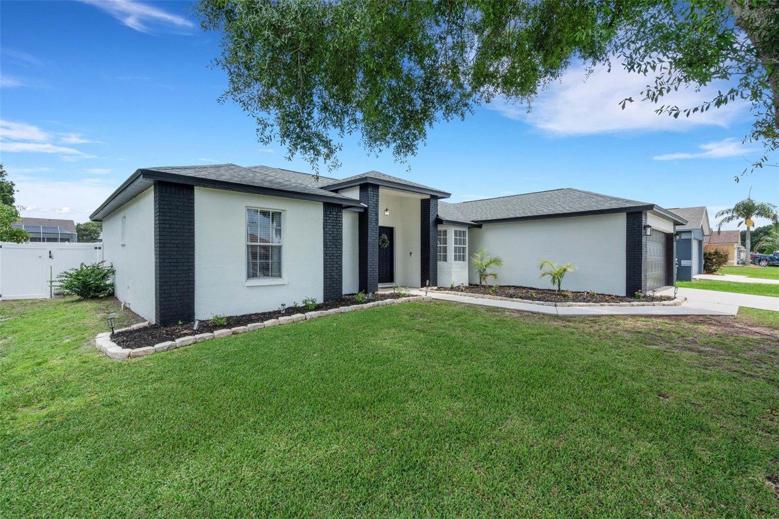 7642 HABERSHAM DRIVE