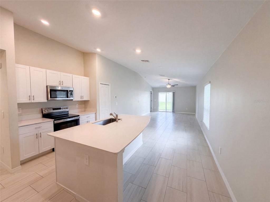 Photo of 3513 Radiant Mountain Drive, Plant City, FL 33565 (MLS # O6442271)