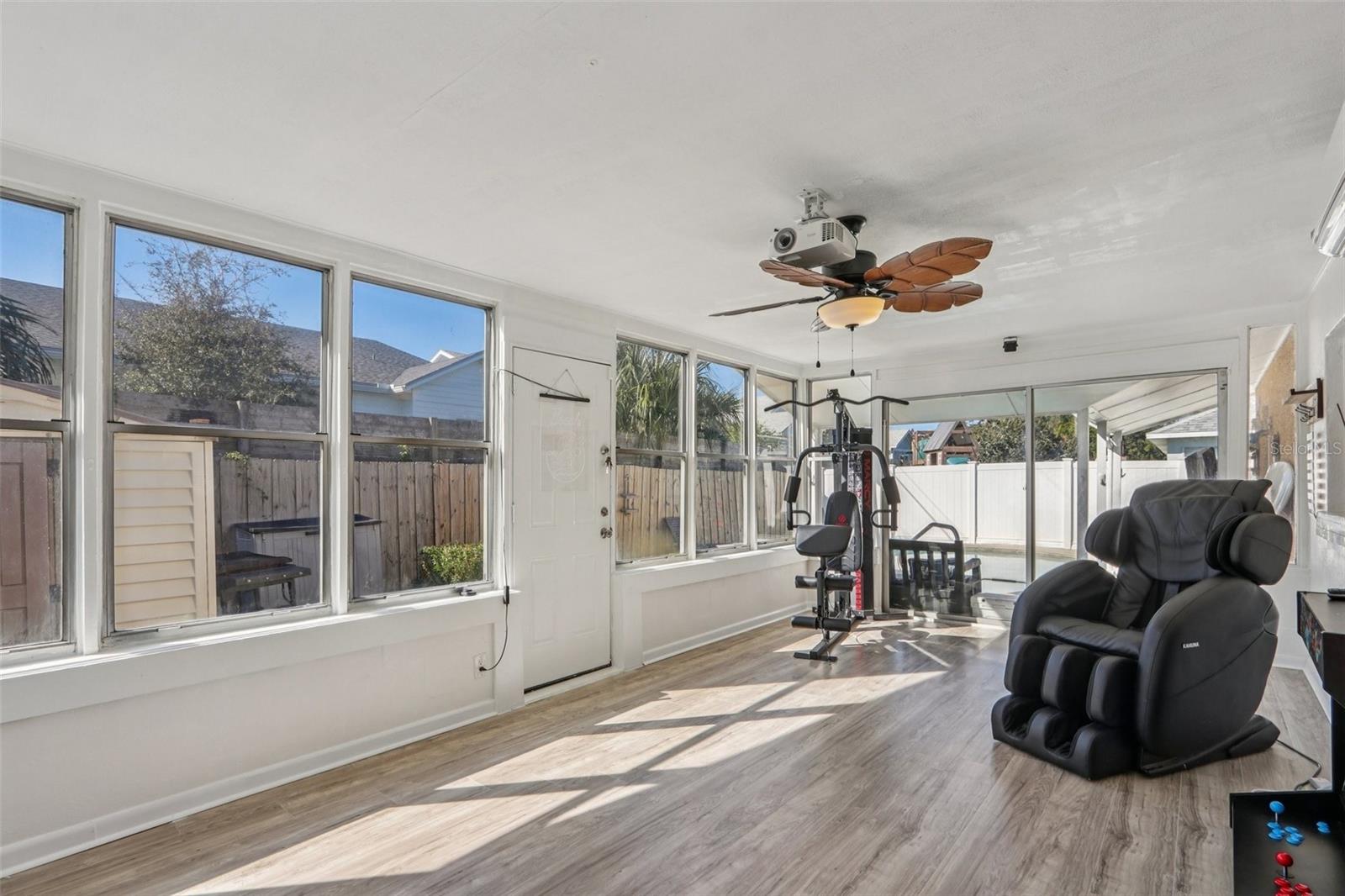 SURFWIND ESTATES - Residential