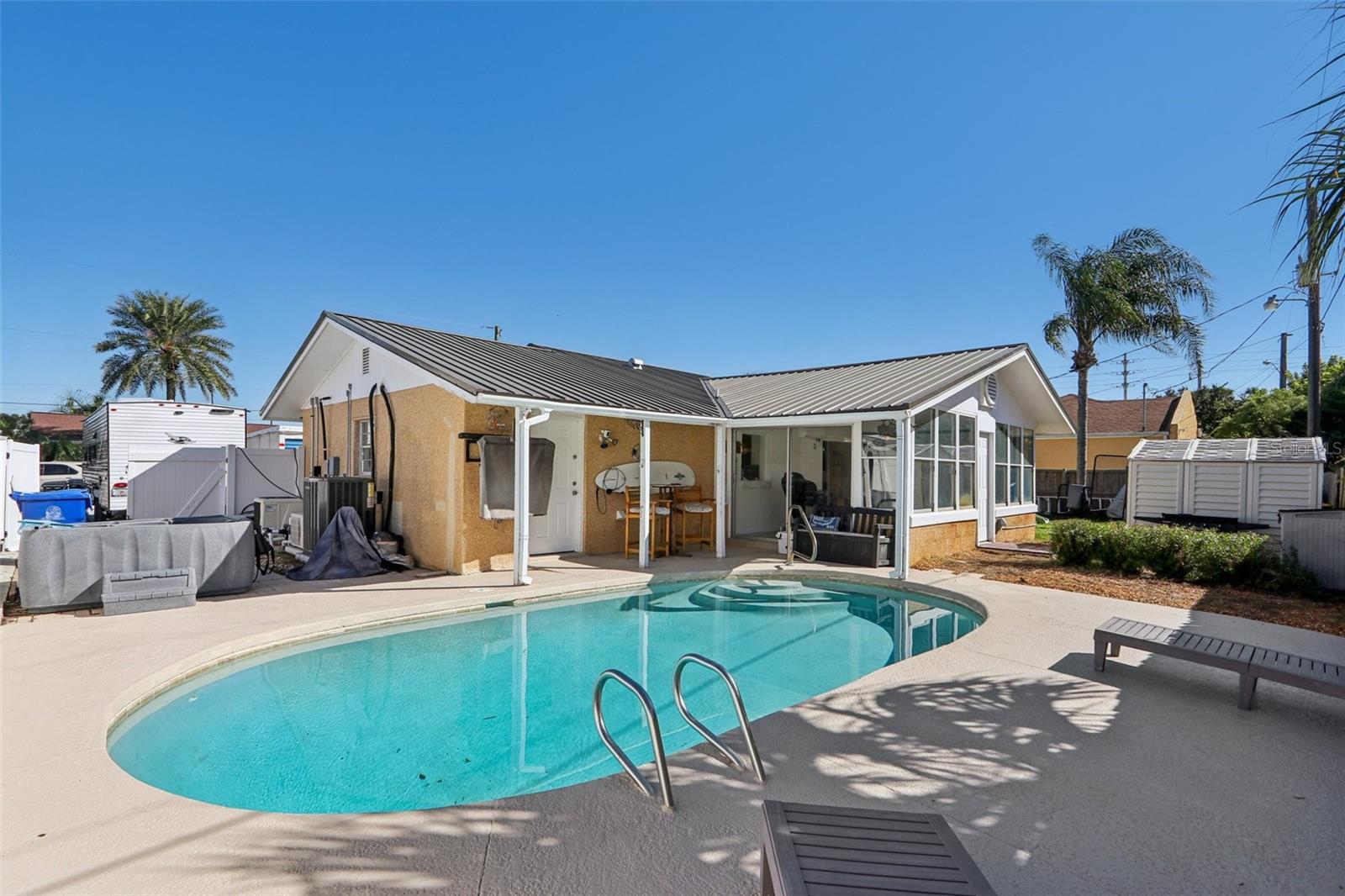 SURFWIND ESTATES - Residential