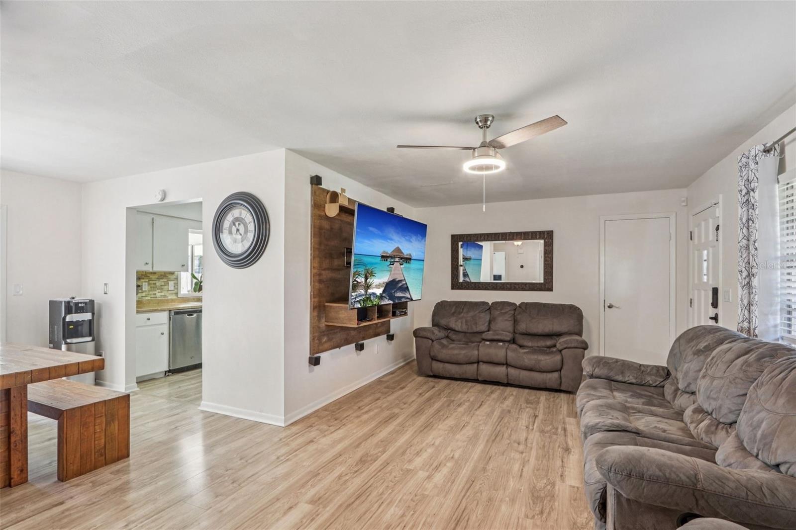 SURFWIND ESTATES - Residential