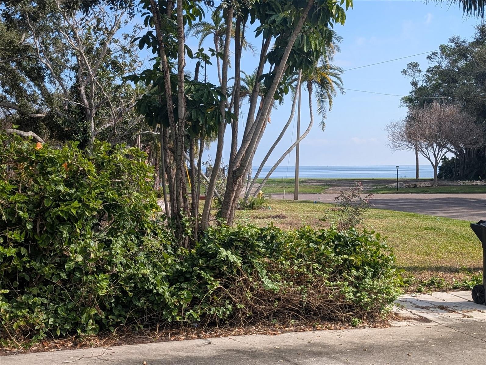 BAHAMA BEACH REP - Residential