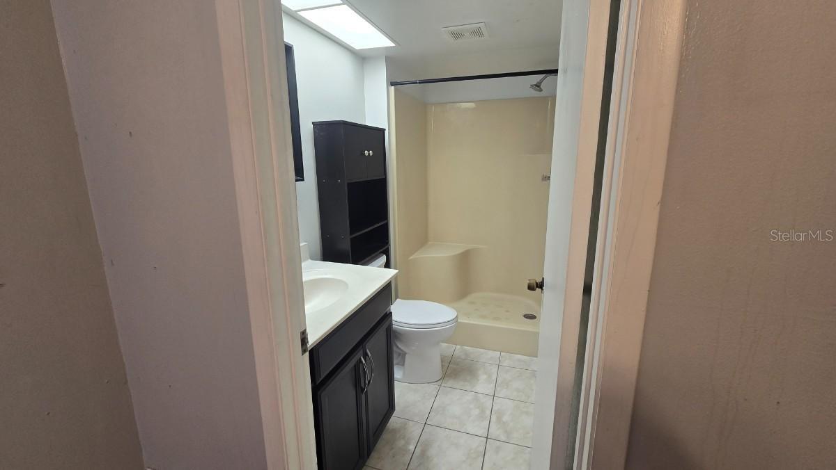 PINE SHADOWS CONDO PH 05 - Residential