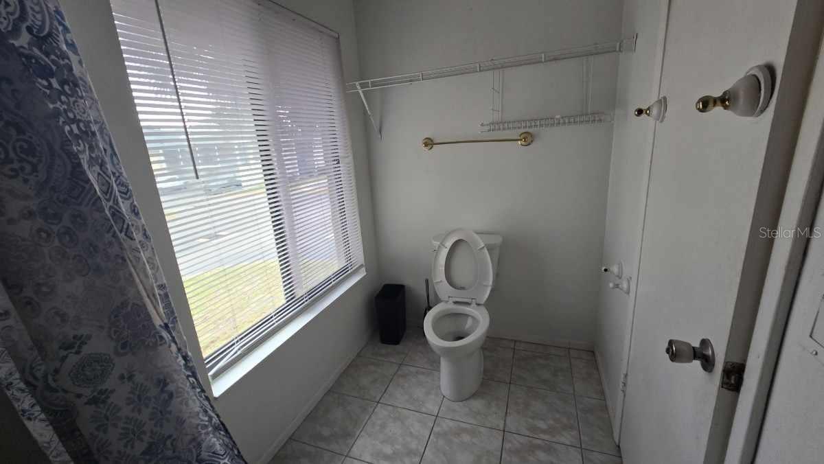 PINE SHADOWS CONDO PH 05 - Residential