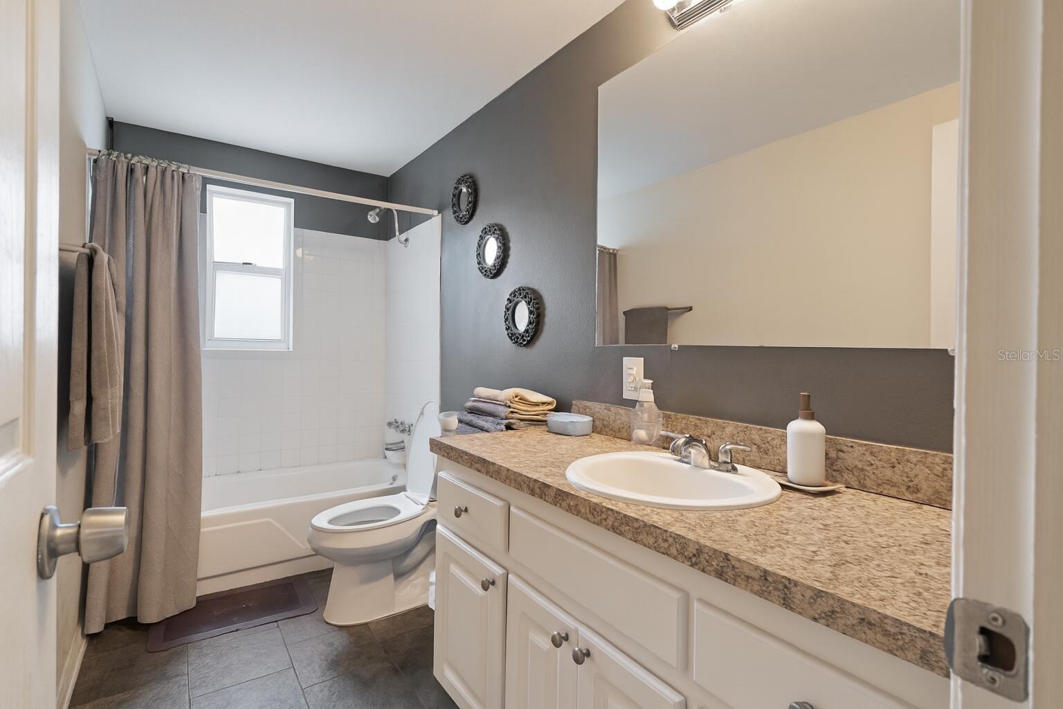 TRADEWINDS 5TH ADD - Residential