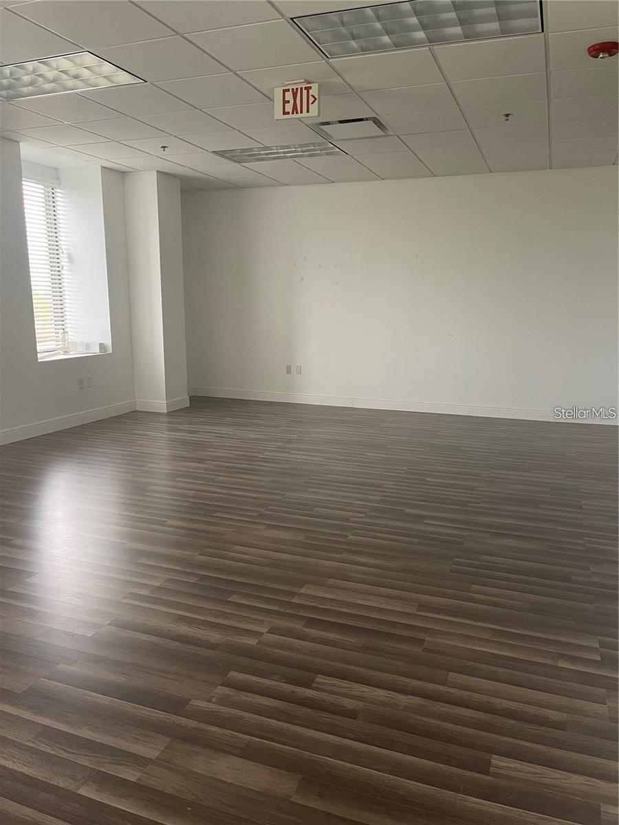 WINDERMERE BUSN CENTER - Commercial Sale