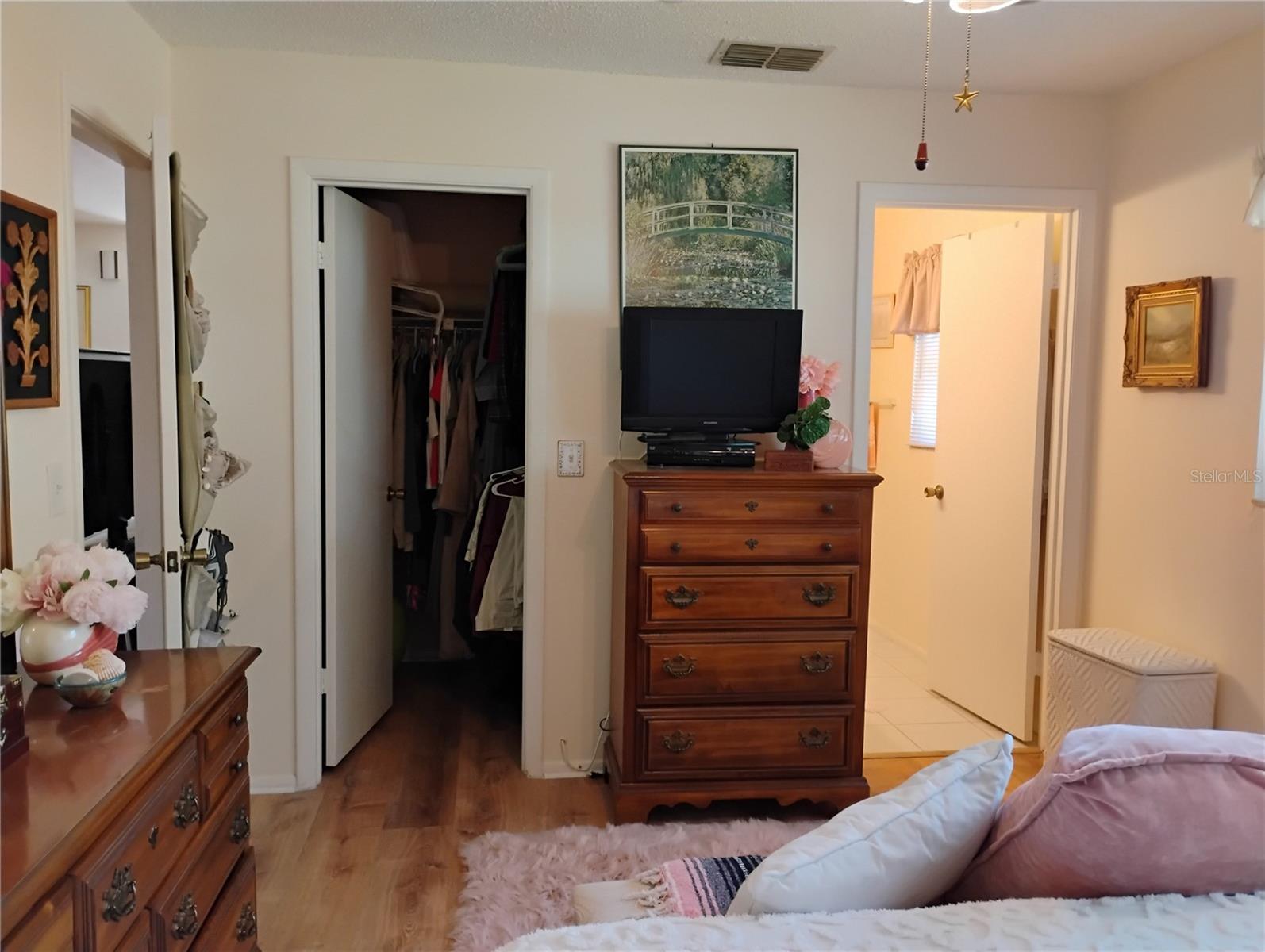 WOODLAND VILLAS CONDO 1 - Residential