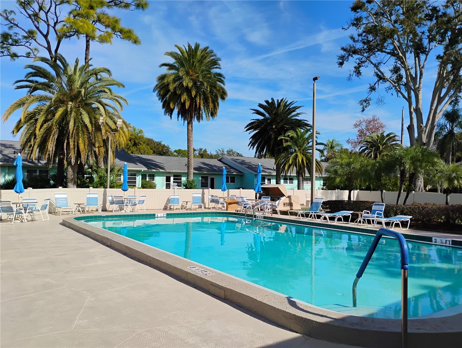 WOODLAND VILLAS CONDO 1 - Residential