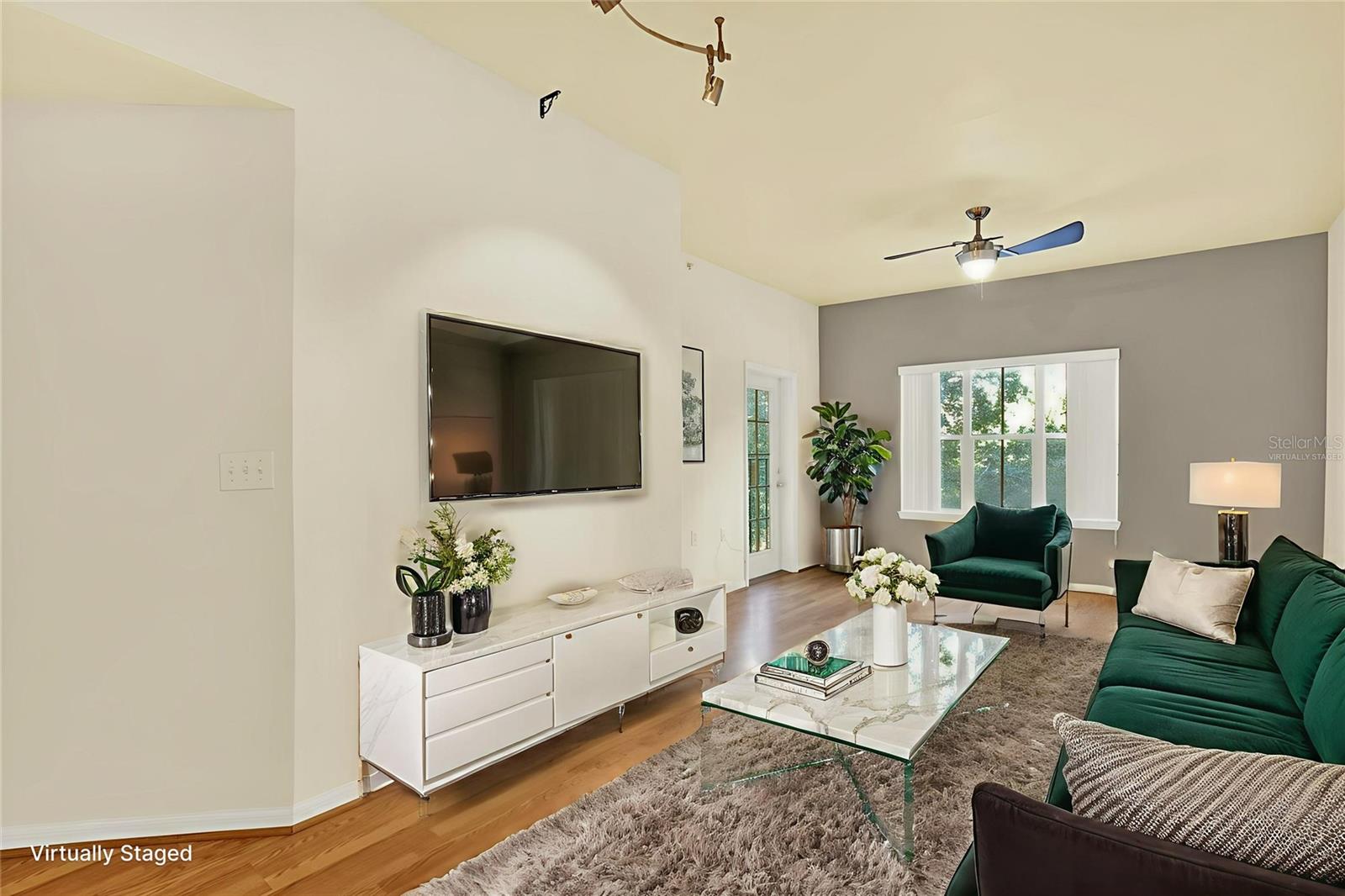 100 4TH AVENUE S 229