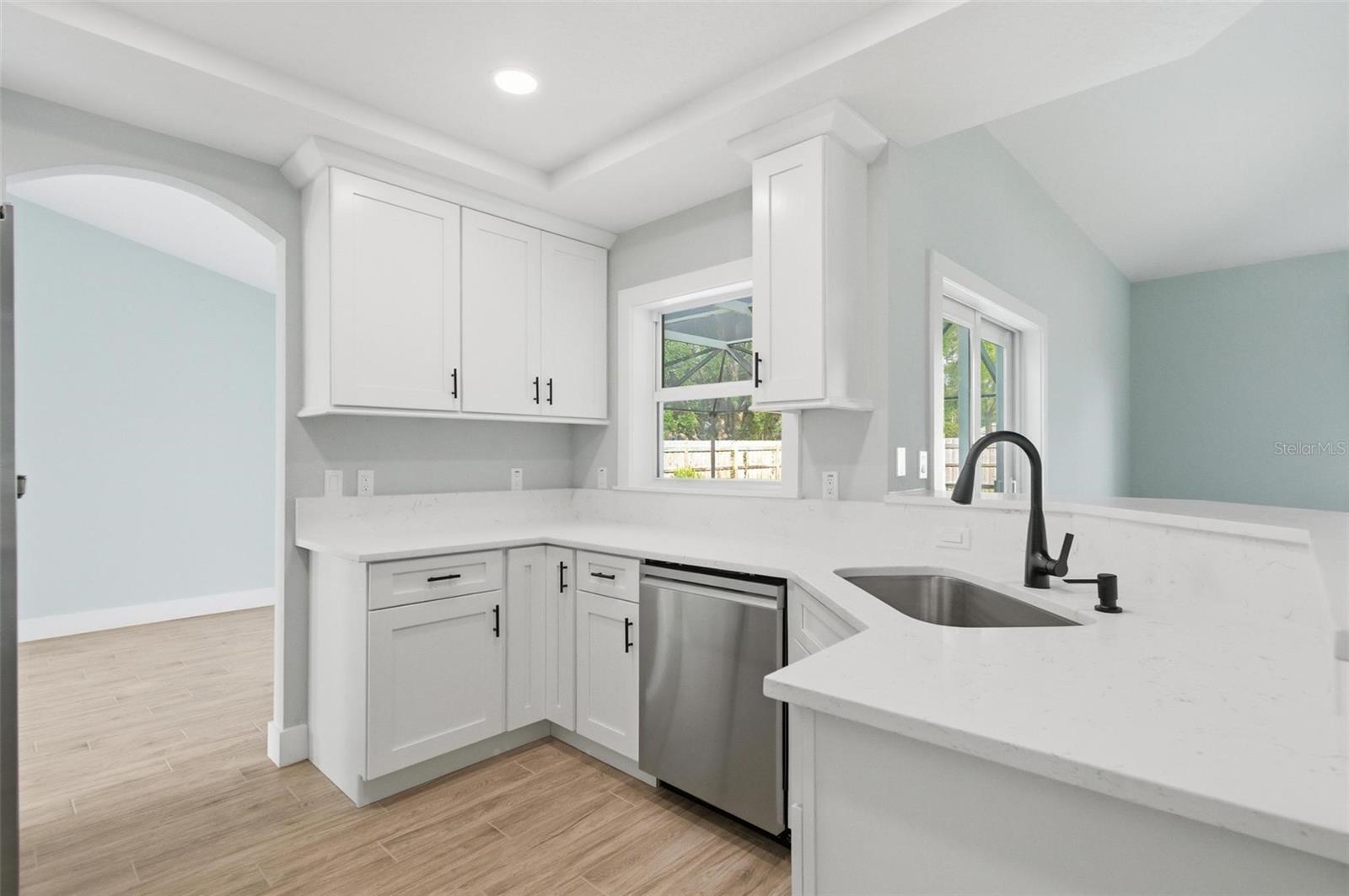 ROYAL PALMS - Residential