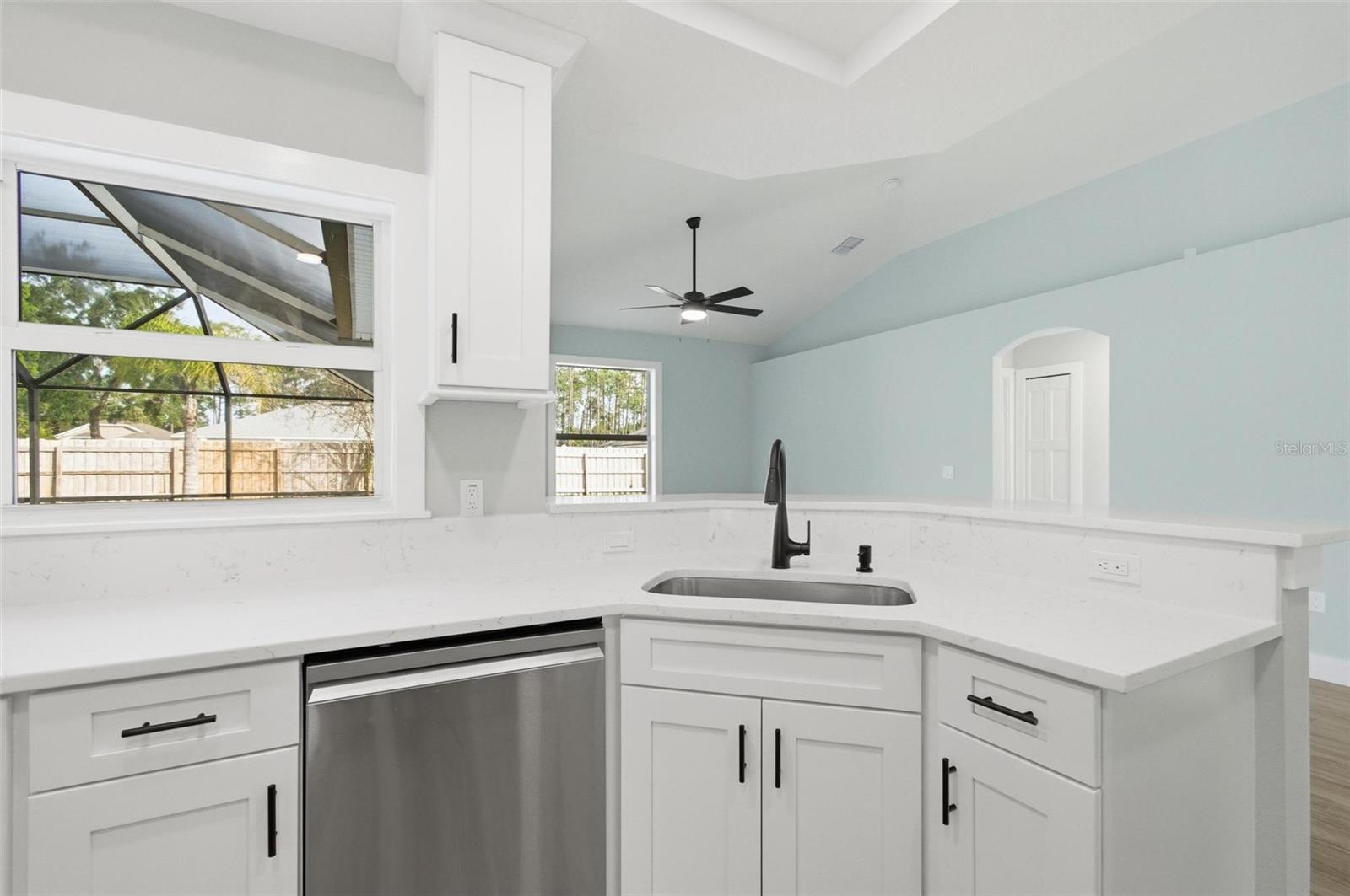 ROYAL PALMS - Residential