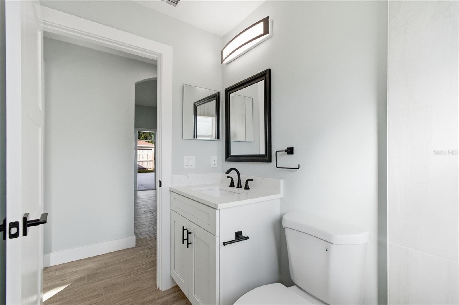 ROYAL PALMS - Residential