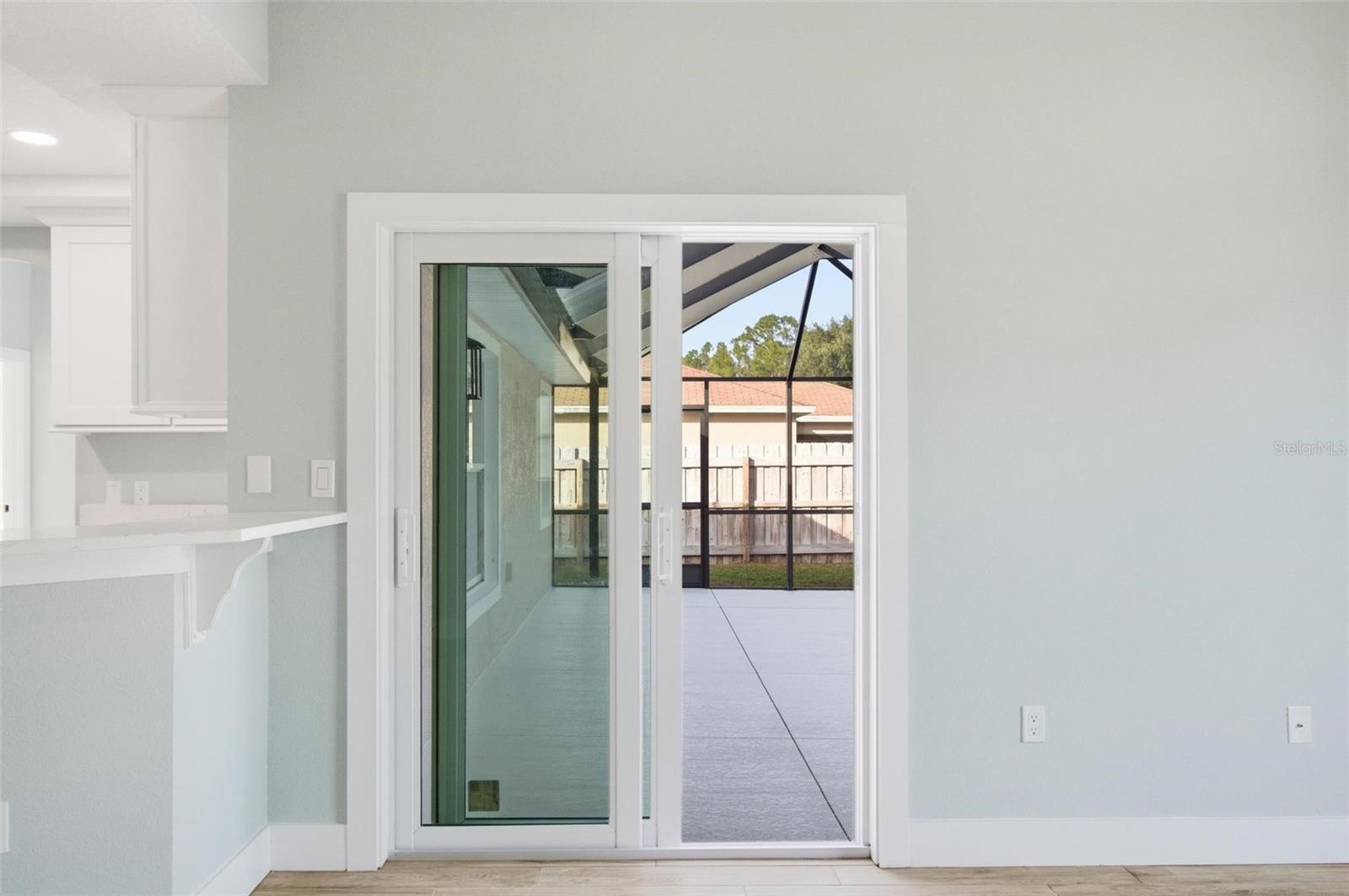 ROYAL PALMS - Residential