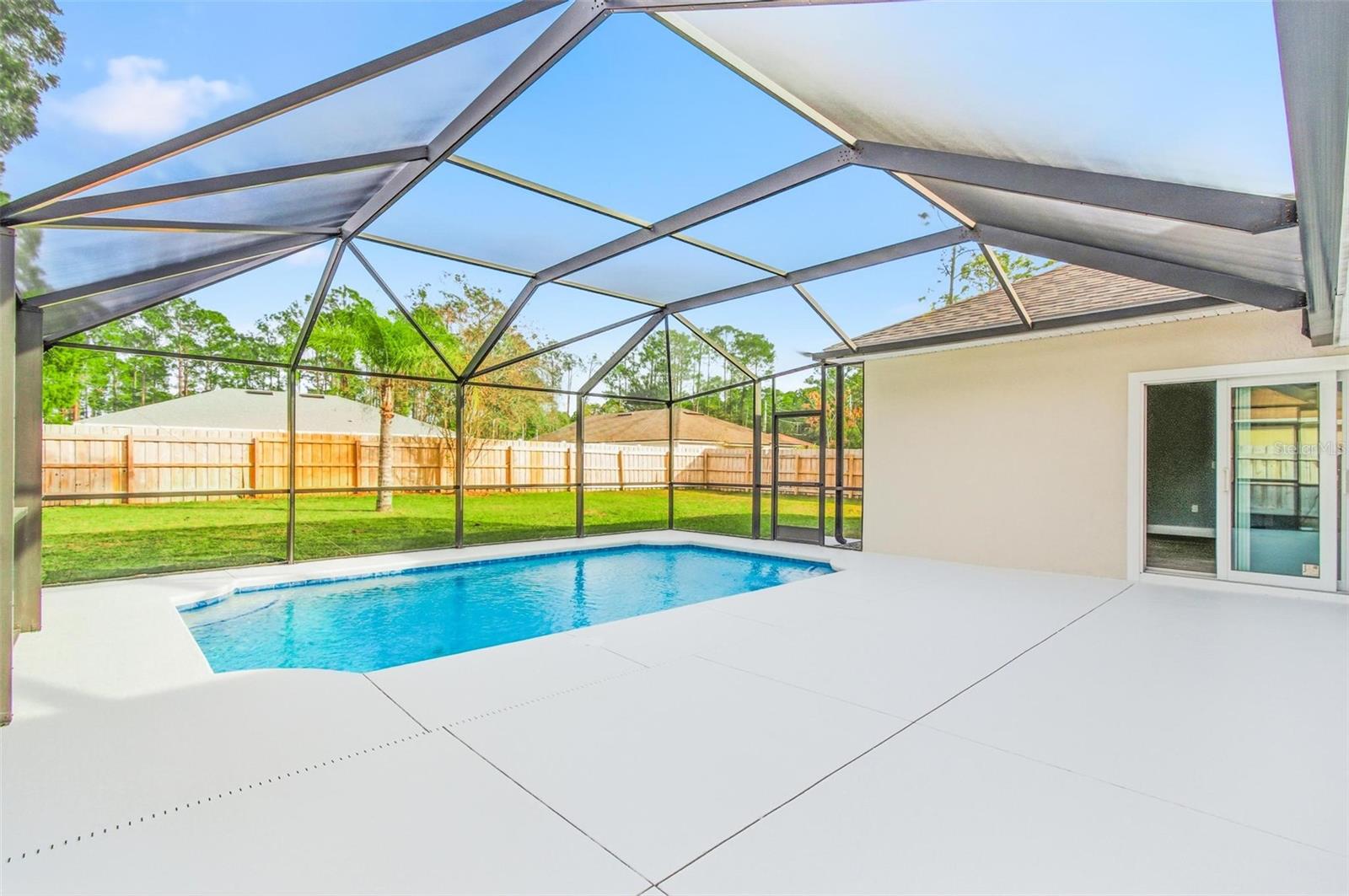 ROYAL PALMS - Residential