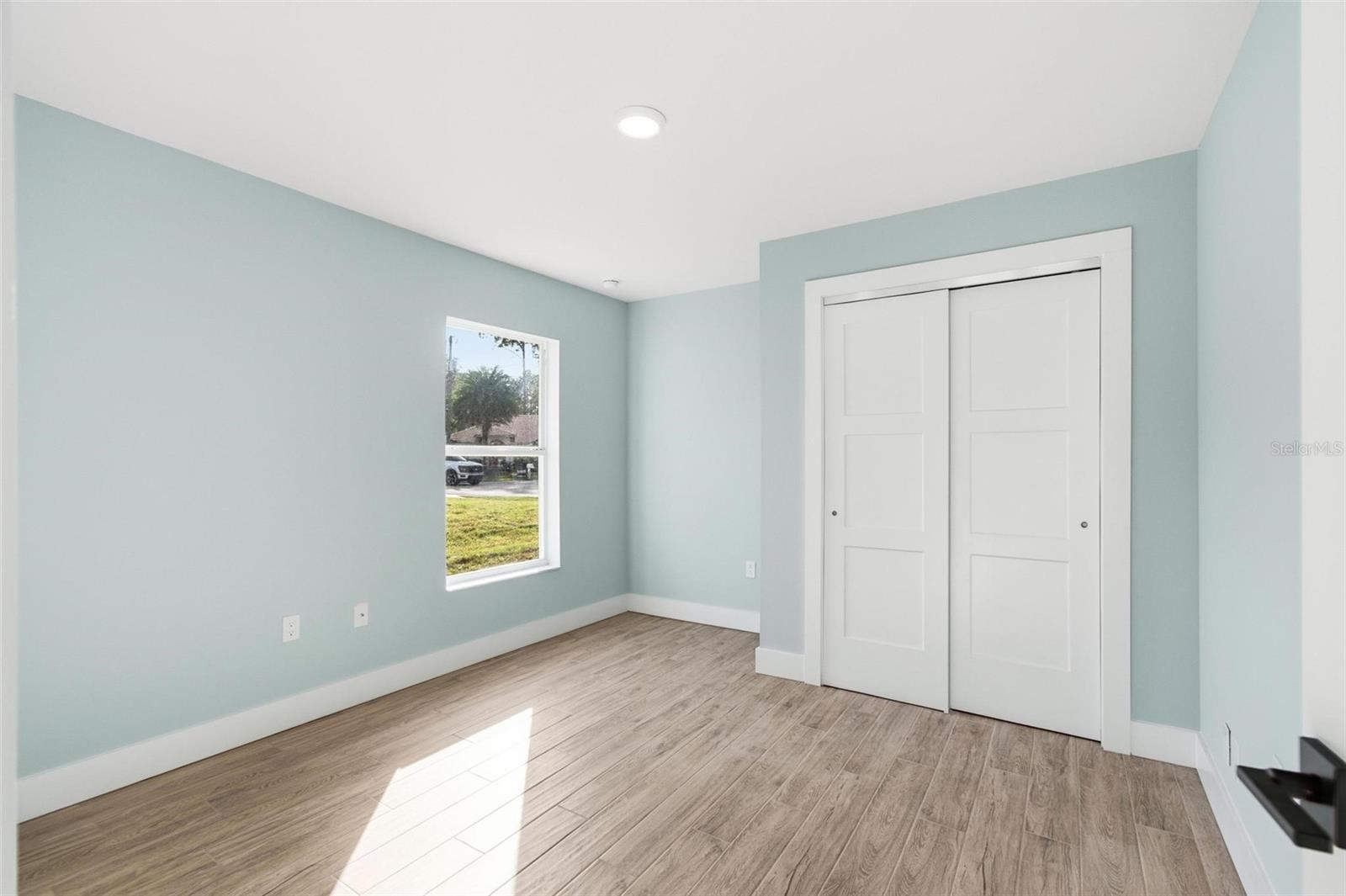 ROYAL PALMS - Residential