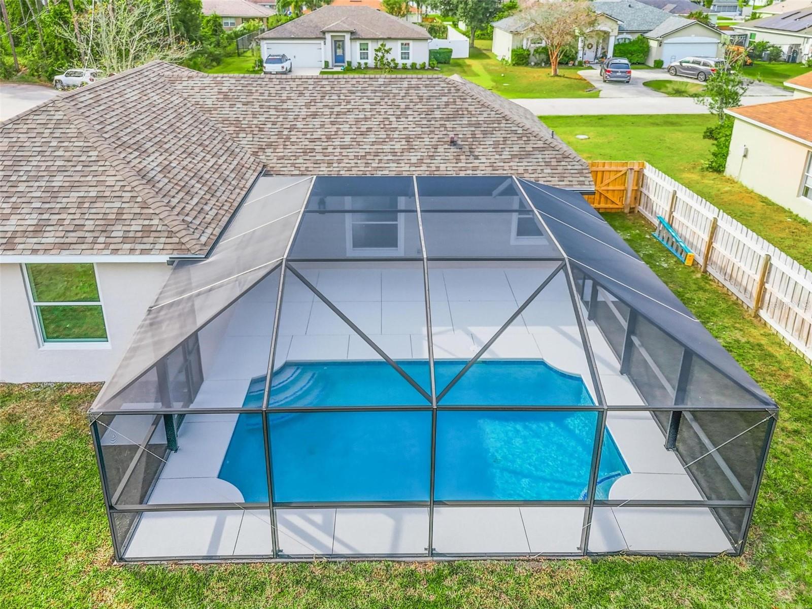 ROYAL PALMS - Residential