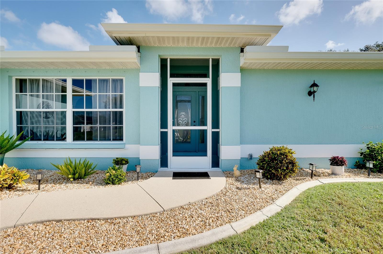 4454 PERSIAN LANE