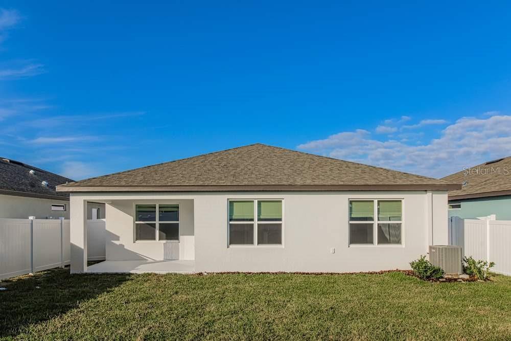 CALDERA PH 3 & 4 - Residential Lease