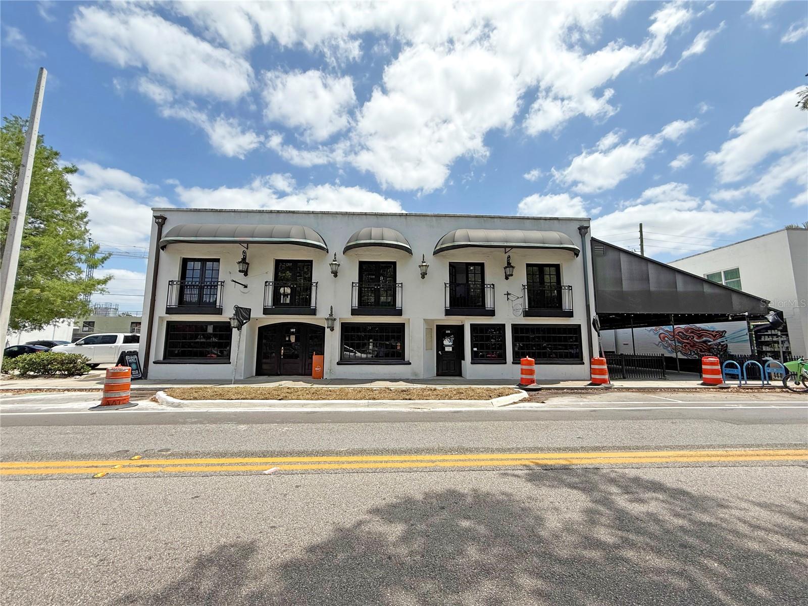 LAKE HIGHLAND PARK - Commercial Sale