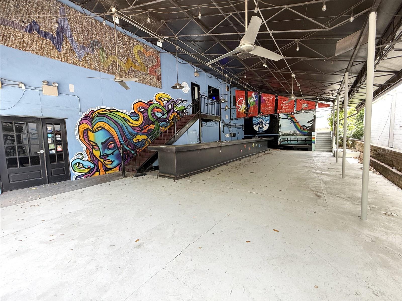 LAKE HIGHLAND PARK - Commercial Sale