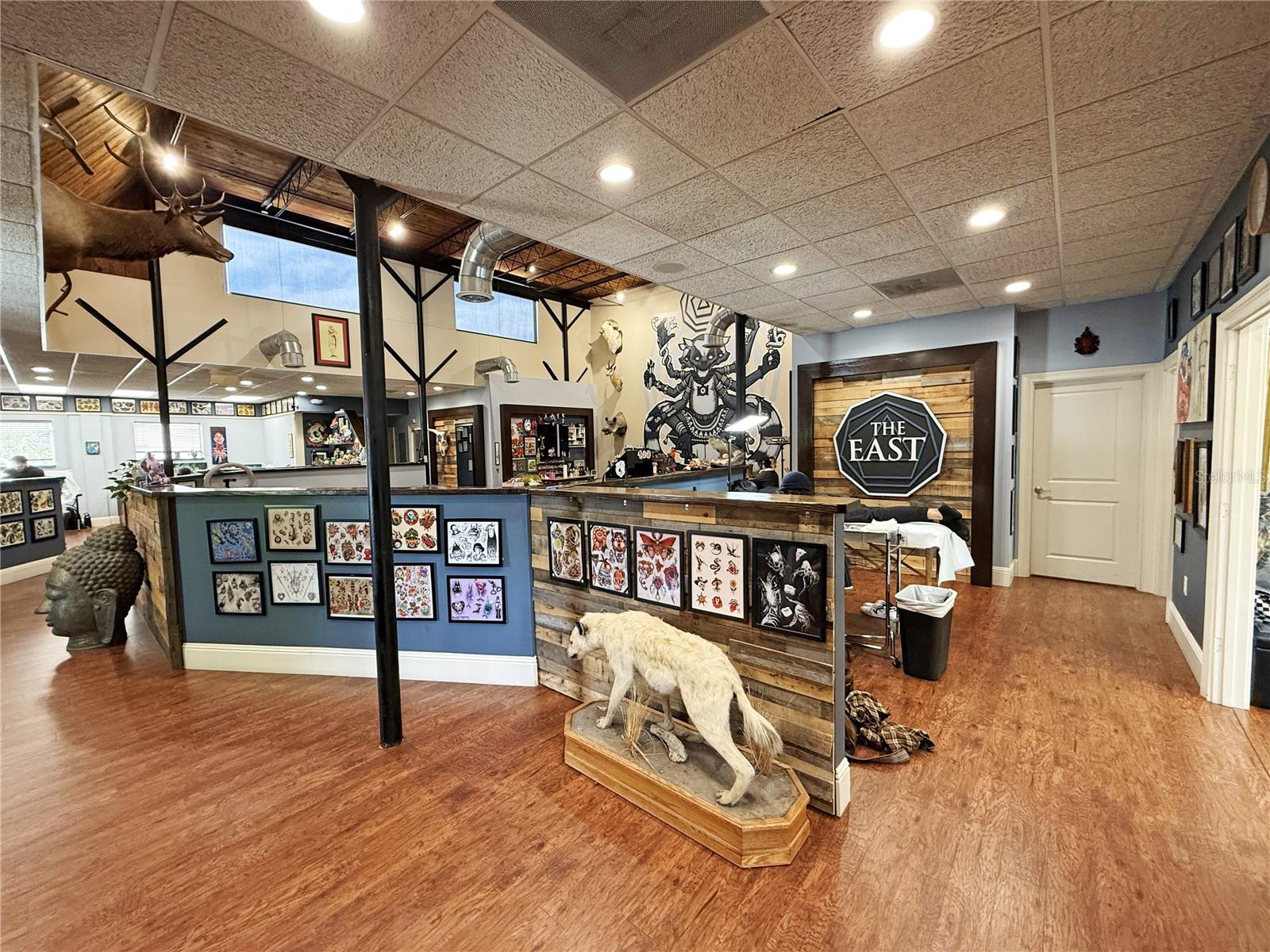 LAKE HIGHLAND PARK - Commercial Sale