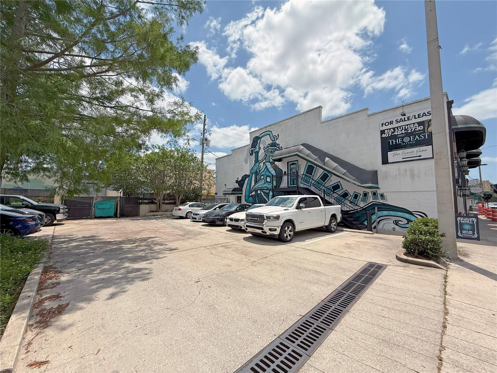 LAKE HIGHLAND PARK - Commercial Sale