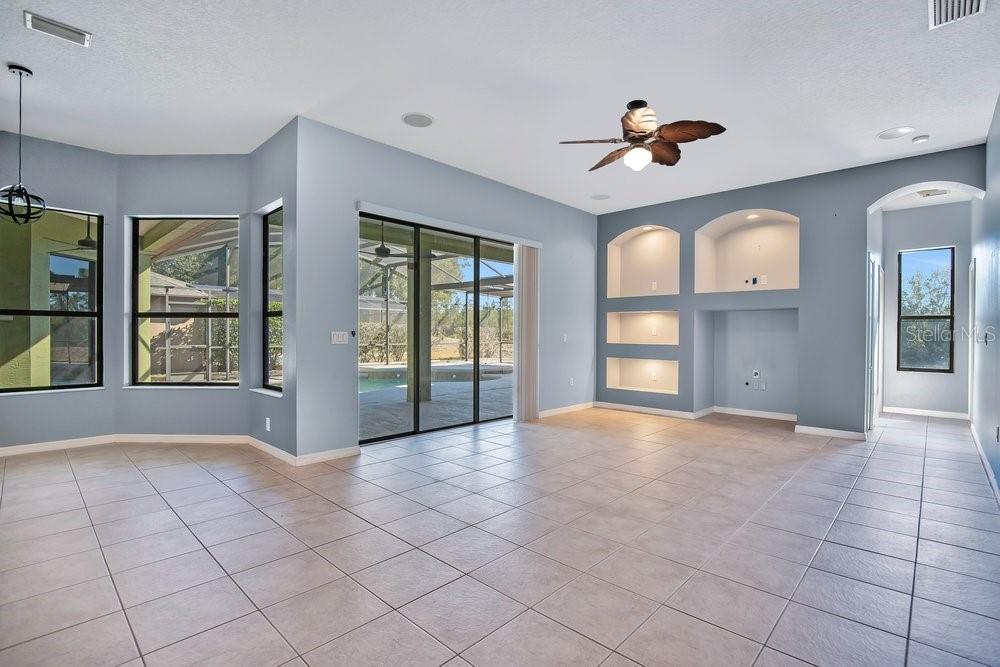 OAKHURST GOLF ESTATES - Residential