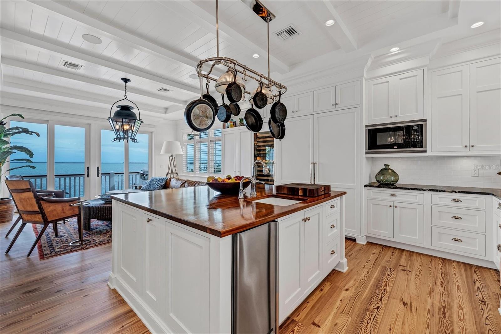 EAST SHORE ACRES - Residential