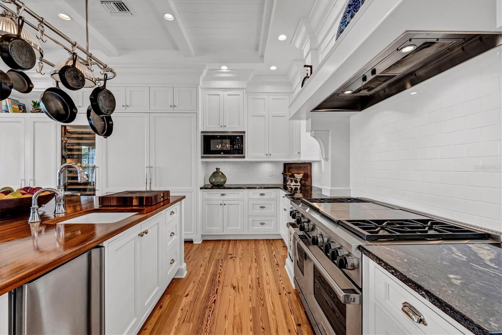 EAST SHORE ACRES - Residential