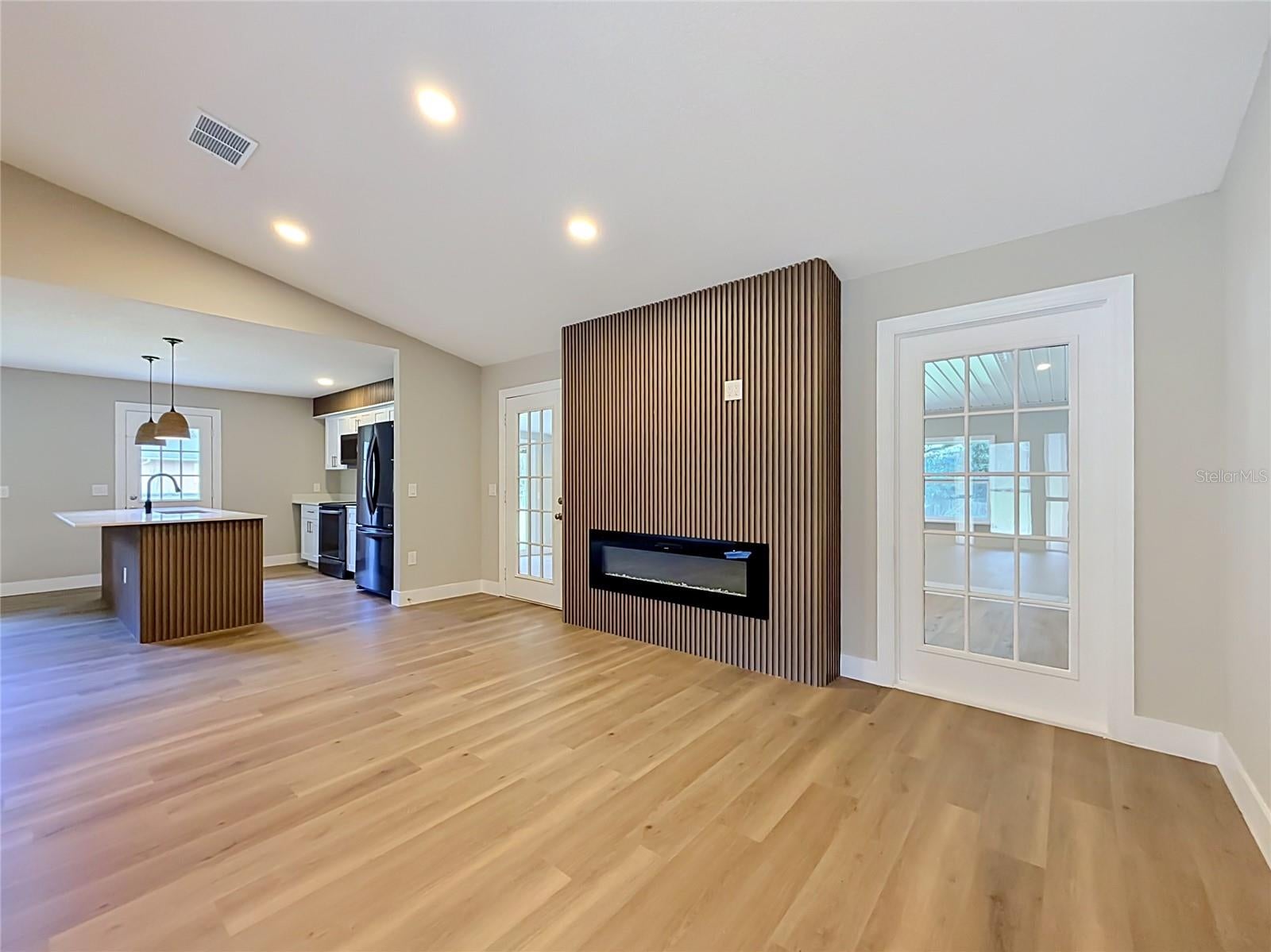 5685 E SHADY ACRES DRIVE