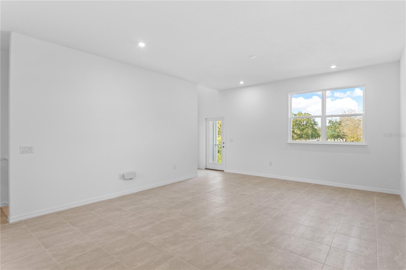 WESTCHASE STATION TOWNHOMES - Residential