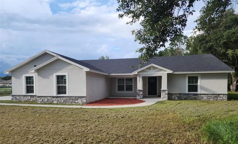 A home in LAKELAND