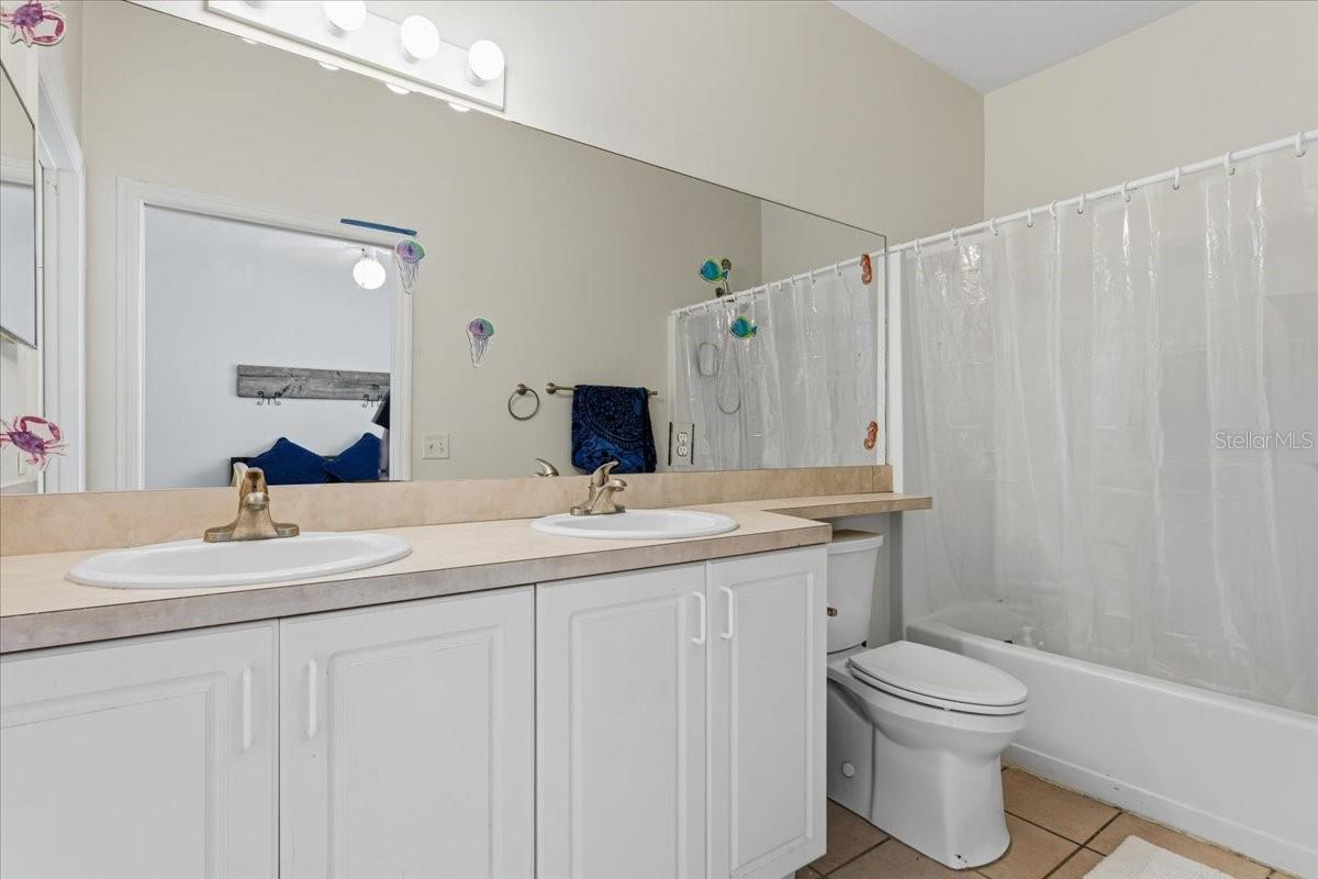 GREENS CONDOS AT WEST END - Residential