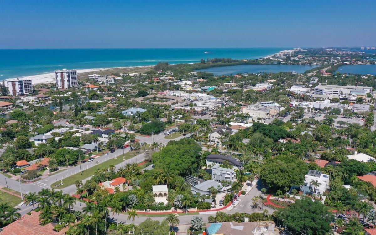 ST ARMANDS DIV/JOHN RINGLING E - Residential Lease