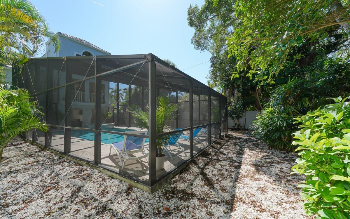 ST ARMANDS DIV/JOHN RINGLING E - Residential Lease