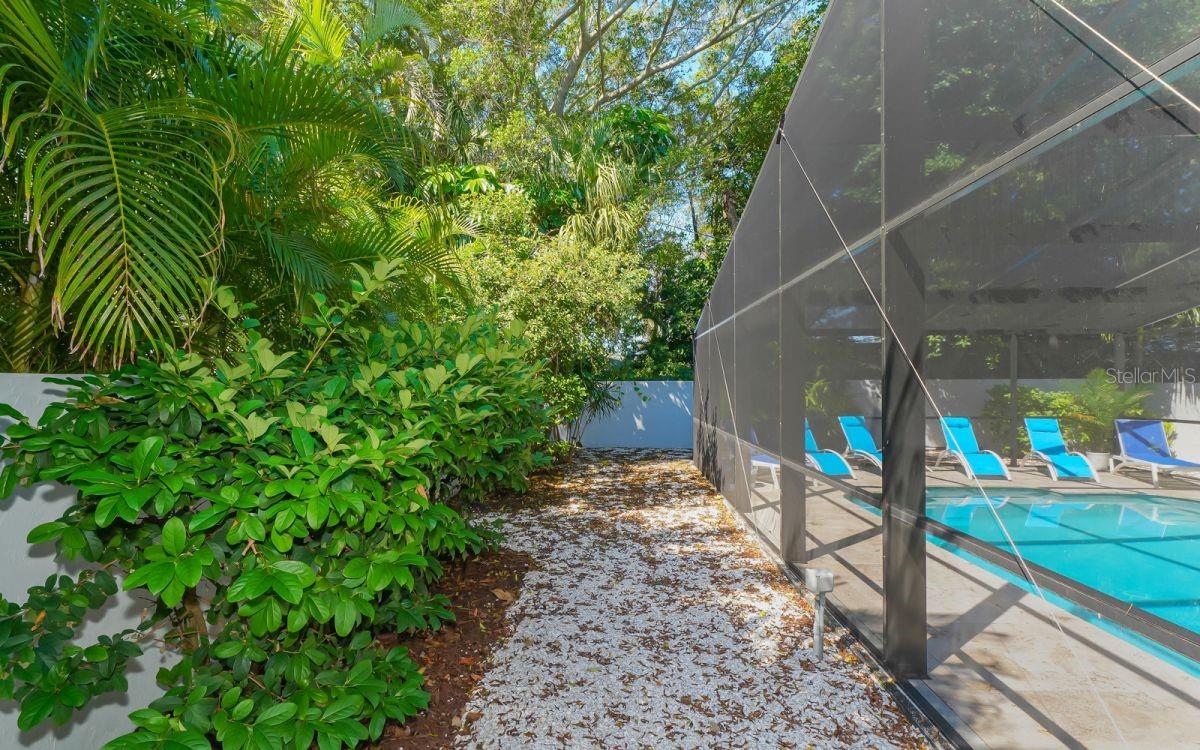 ST ARMANDS DIV/JOHN RINGLING E - Residential Lease