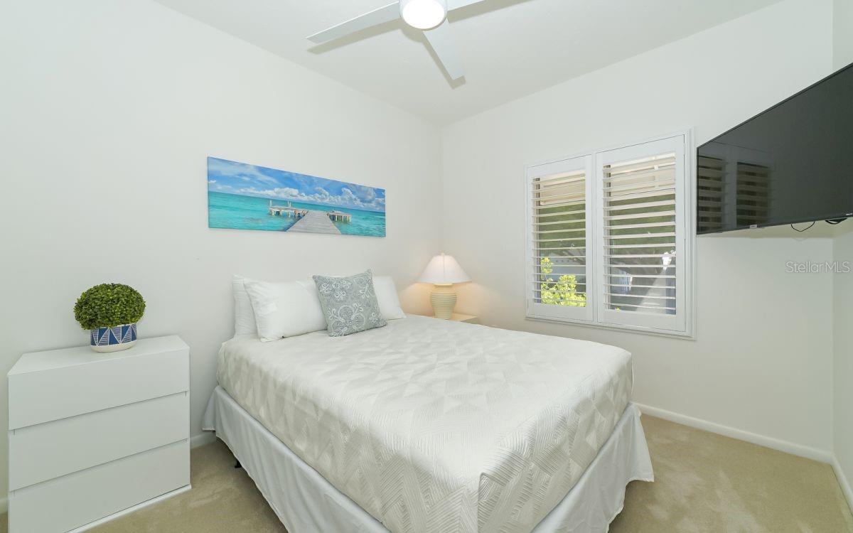ST ARMANDS DIV/JOHN RINGLING E - Residential Lease