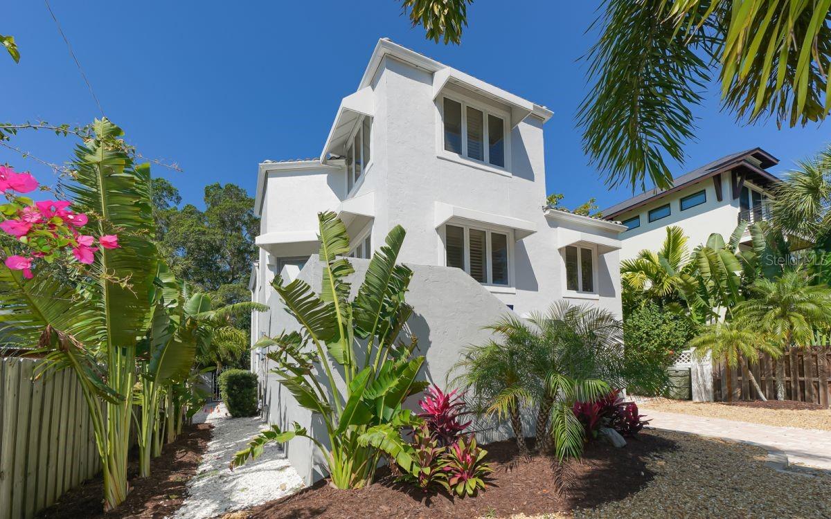 ST ARMANDS DIV/JOHN RINGLING E - Residential Lease