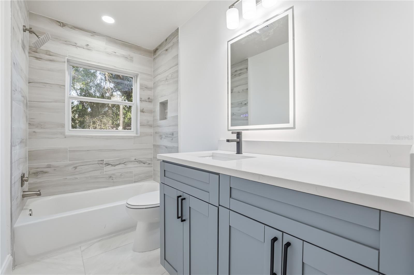 LAKEWOOD - Residential