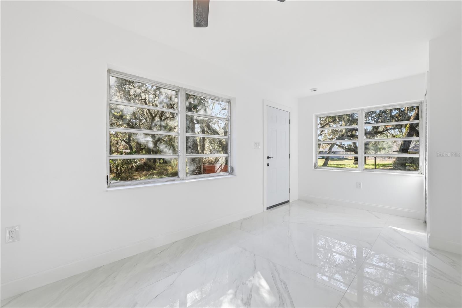 LAKEWOOD - Residential