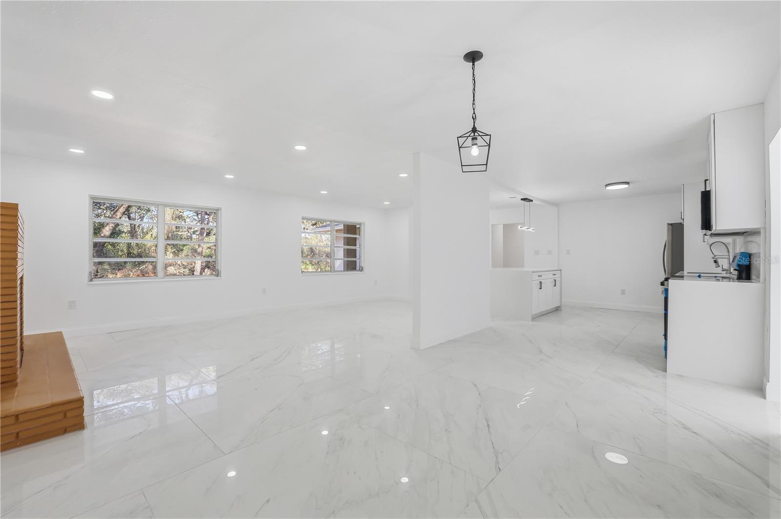 LAKEWOOD - Residential