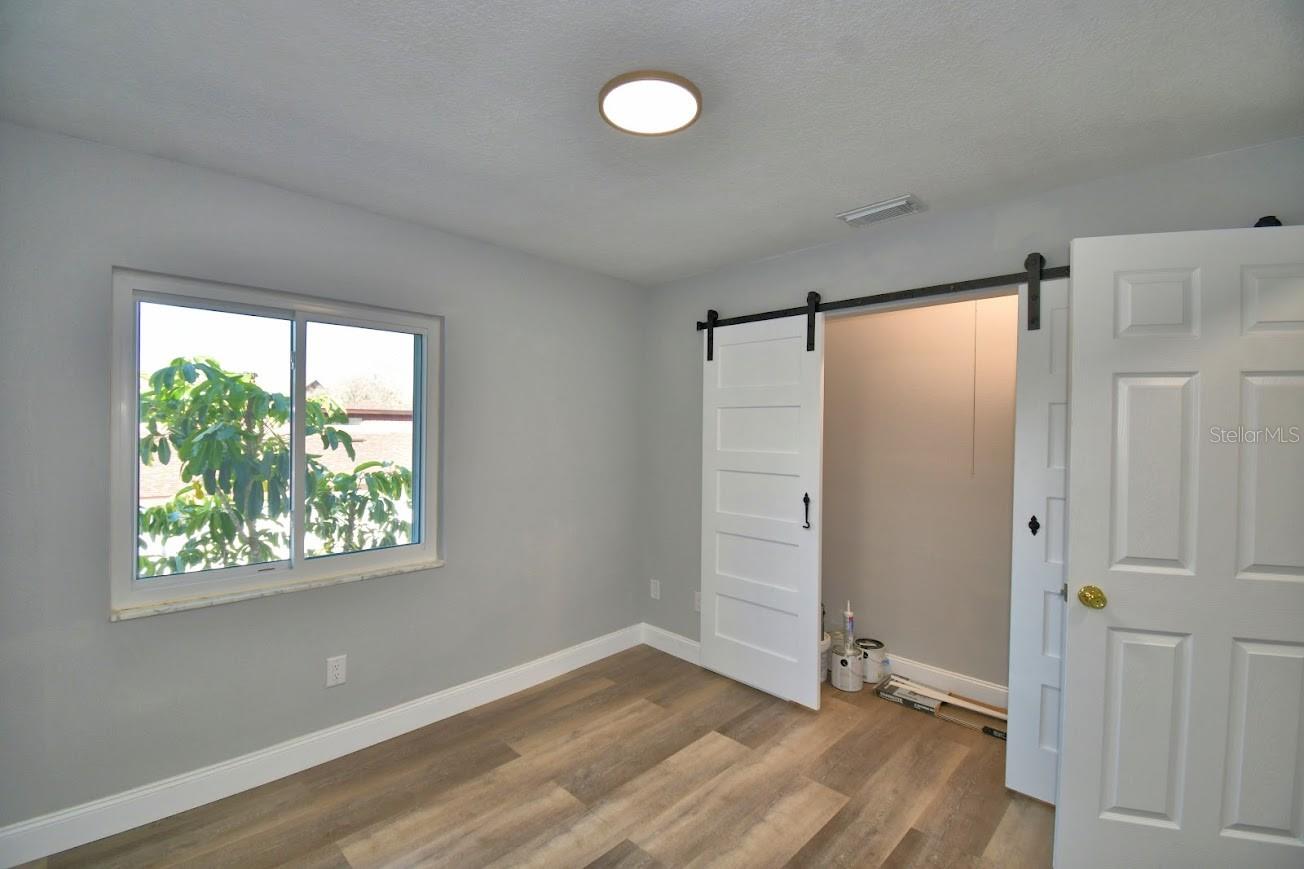 LAKE KIT - Residential