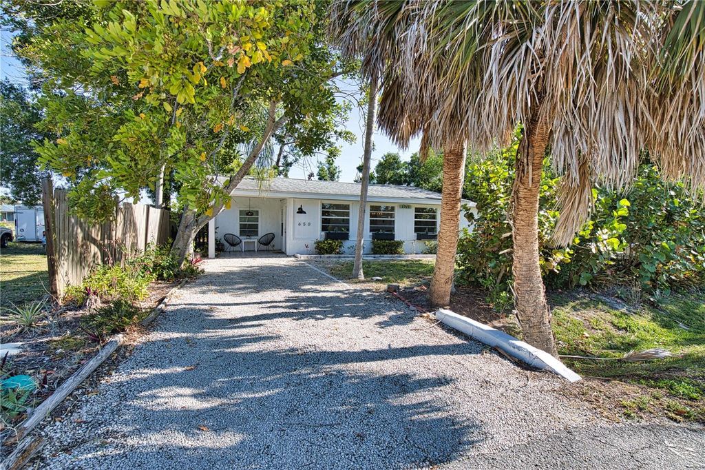 Photo of 650 Edwards Street, Englewood, FL 34223 (MLS # A4691958)