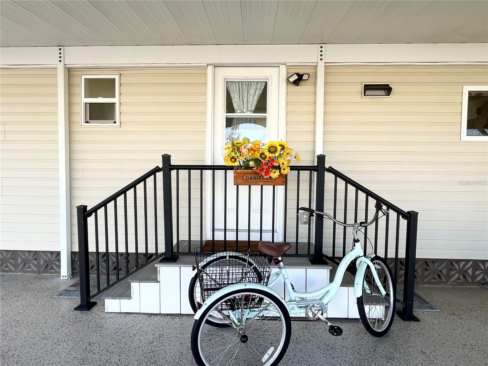 OAKWOOD MANOR - Residential